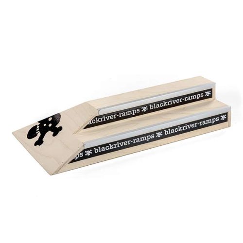 Blackriver Box 5 fingerboard ramp